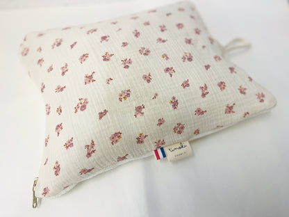 Le coussin de sieste avec cordon